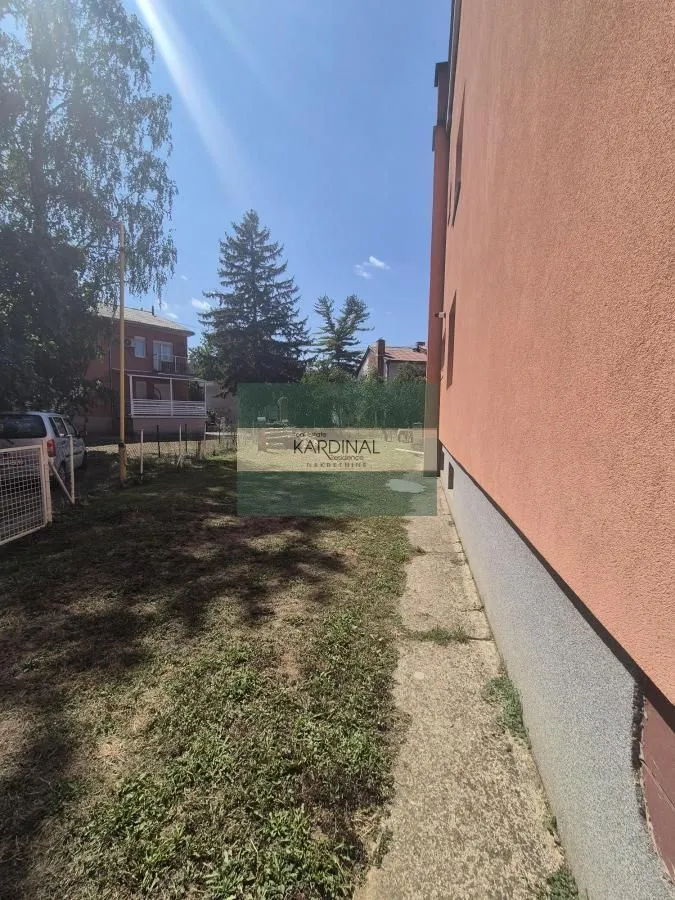 Prodaja, četvorosoban stan, 120m², Strelište, Jagodina