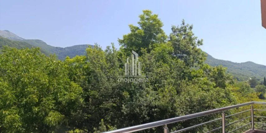Prodaja, trosoban stan, 128m², Lastva Grbaljska, Kotor