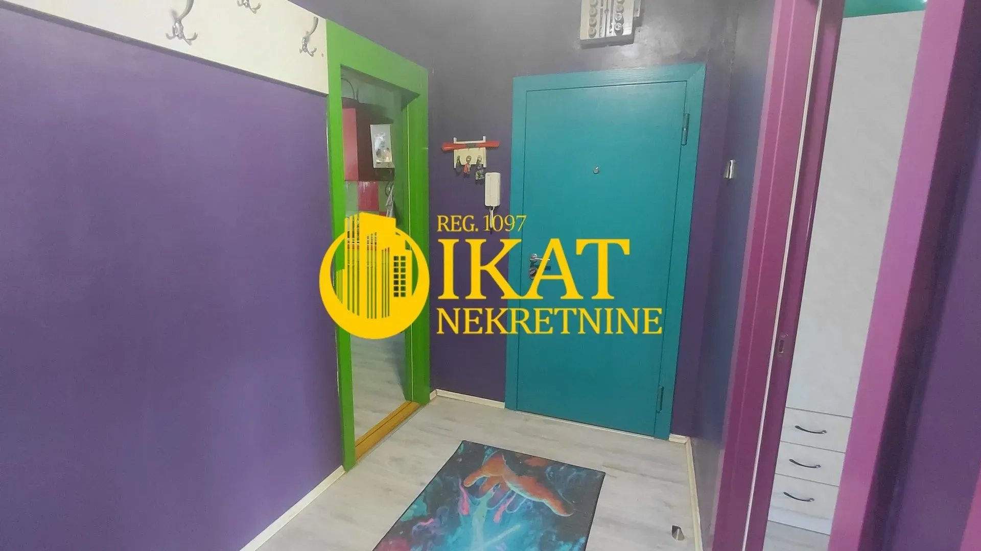 Prodaja, trosoban stan, 70m², Čubura, Beograd