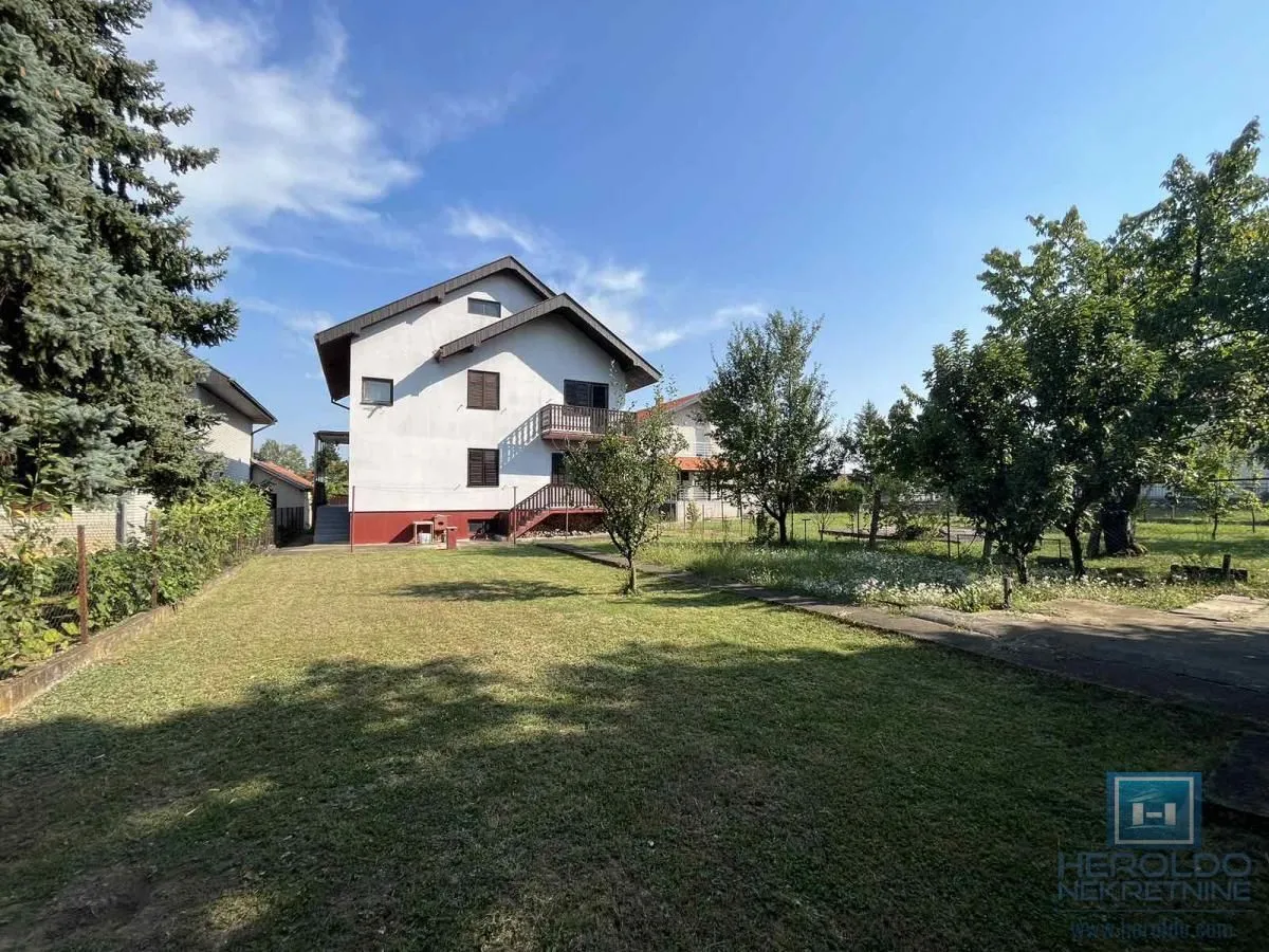 Prodaja, kuća, 353m², Budžino brdo, Jagodina