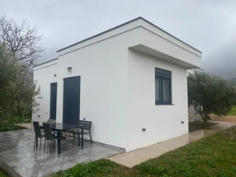 Izdavanje, kuća, 74m², Tomba, Bar - image 4