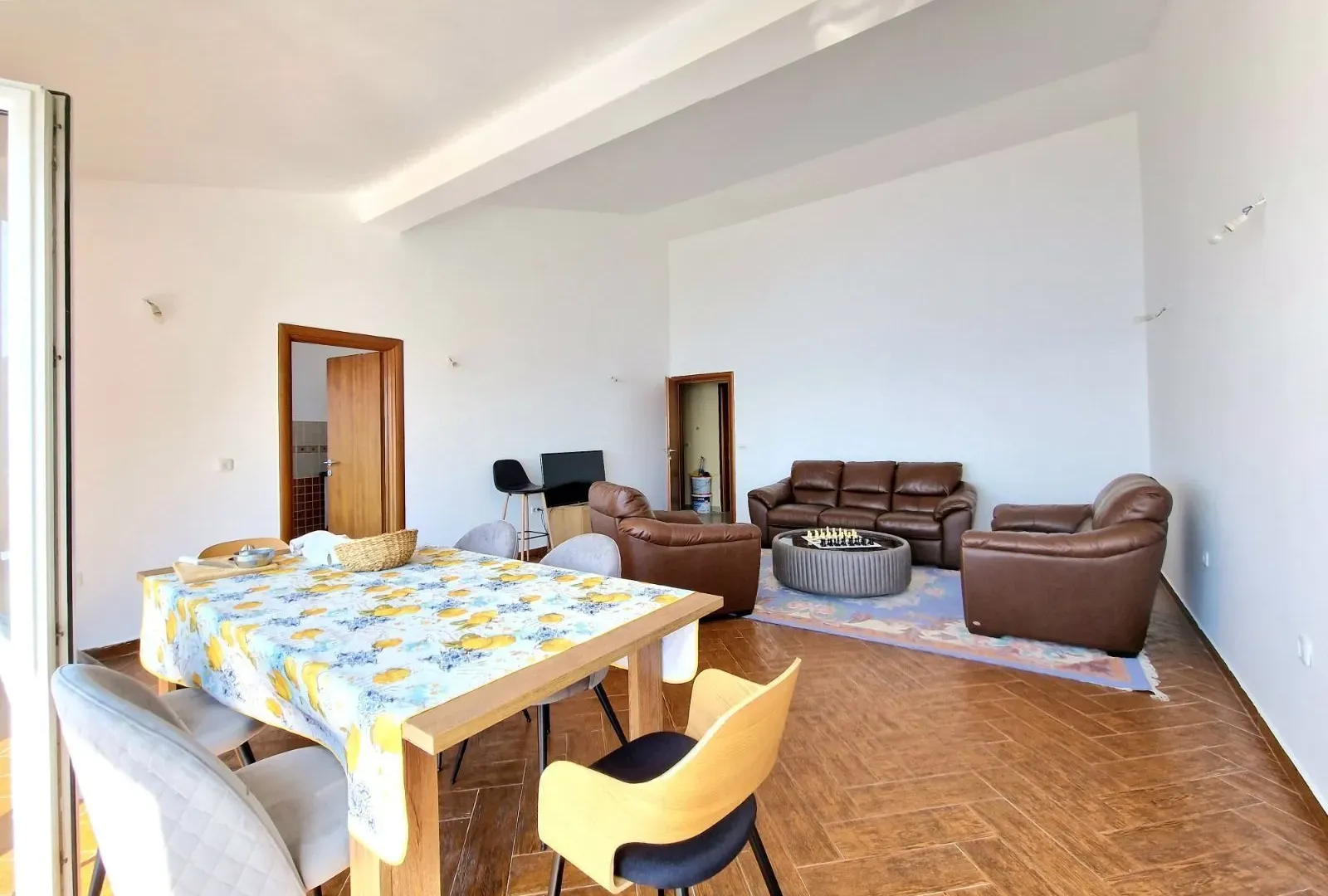 Rent, three bedroom apartment, 155m², Prijevor, Budva
