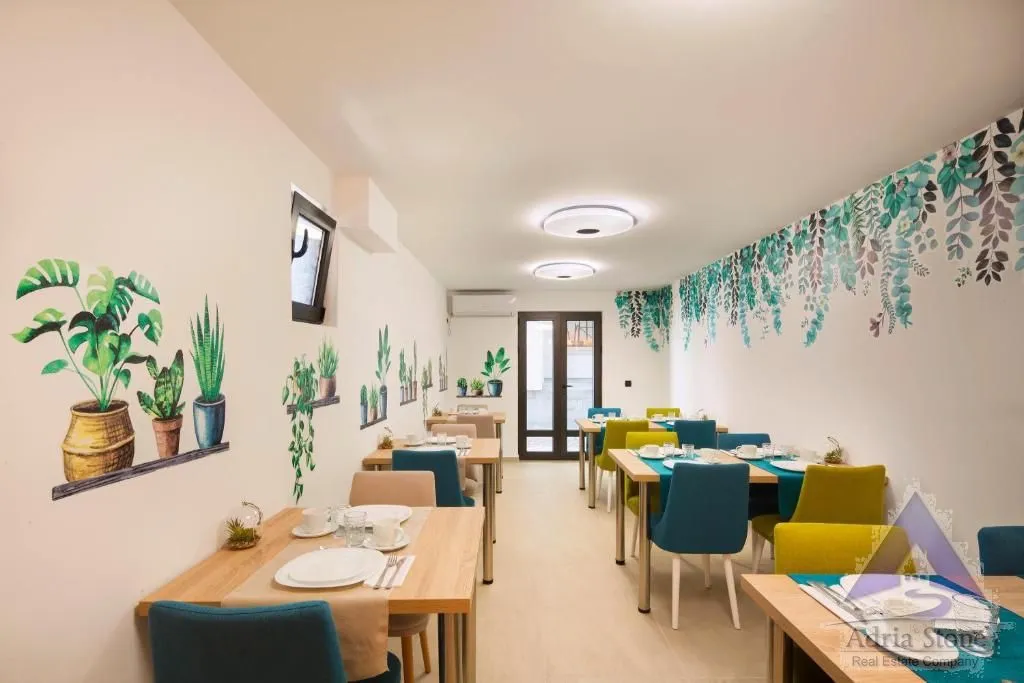 Prodaja, ugostiteljski objekat, 658m², Centar, Budva