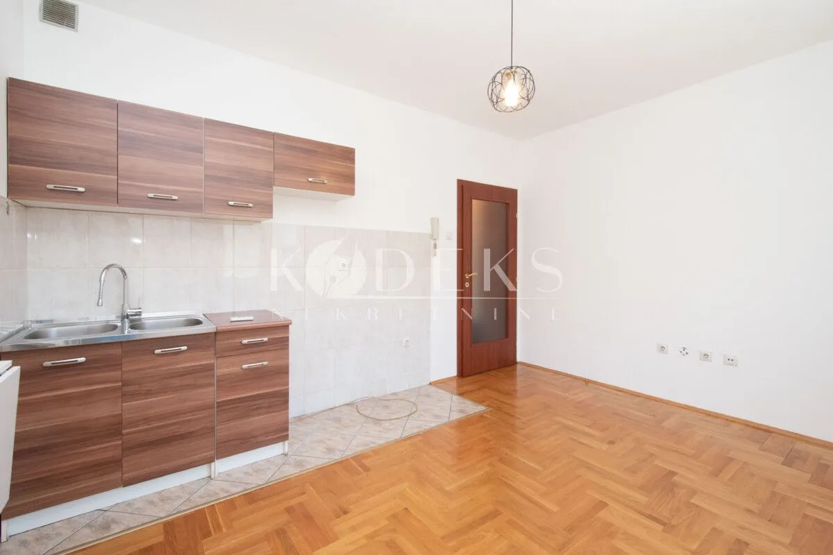 Rent, studio apartment, 22m², Zabjelo, Podgorica