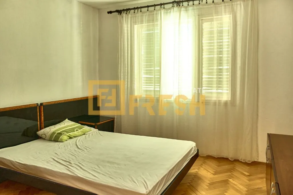 Izdavanje, dvosoban stan, 90m², Tološi, Podgorica