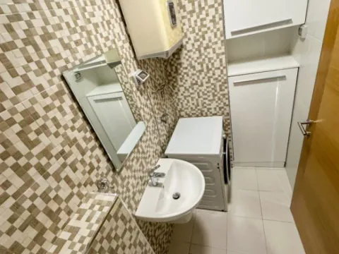 Prodaja, dvosoban stan, 63m², City Kvart, Podgorica - image 12