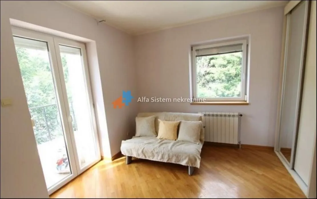 Rent, three bedroom apartment, 130m², Savski Venac, Beograd