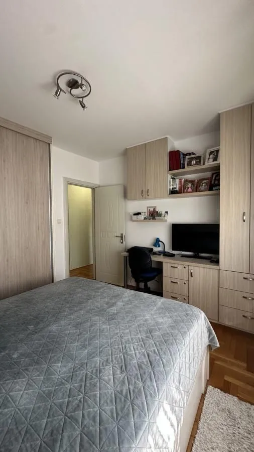 Prodaja, četvorosoban stan, 84m², Novo naselje, Novi Sad