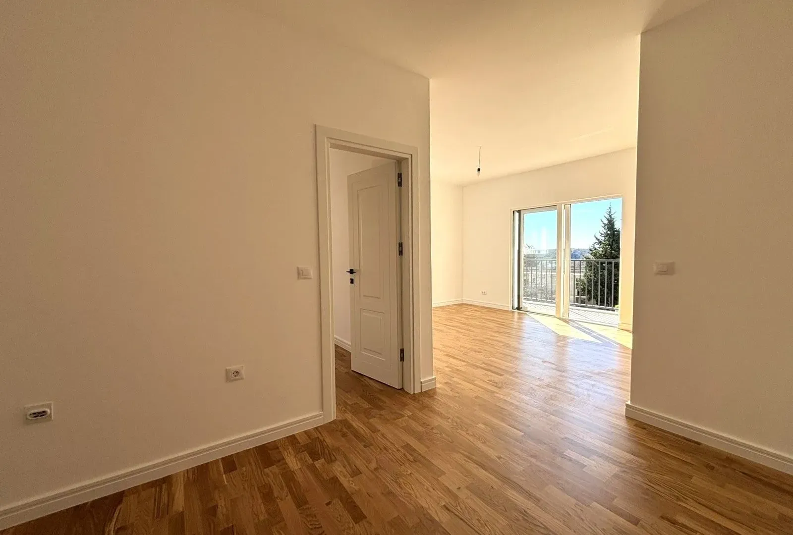 Sale, two bedroom apartment, 61m², Sutomore, Bar