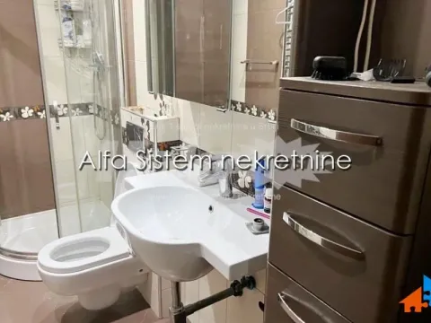 Izdavanje, četvorosoban stan, 120m², Neimar, Vračar Sve Podlokacije - image 17