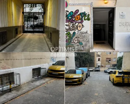 Ulaz u zgradu i dvorište sa parkingom. - image 19