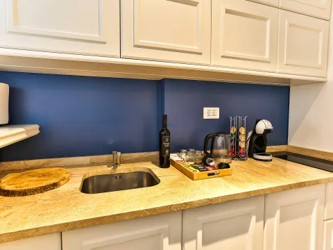 Izdavanje, jednosoban stan, 70m², Rafailovići, Budva - image 13