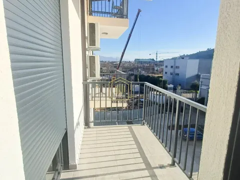 Prodaja, jednosoban stan, 40m², Zabjelo, Podgorica - image 12