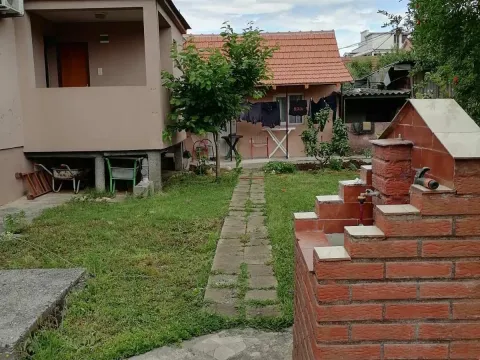 Prodaja, kuća, 190m², Podgorica, Crna Gora - image 2