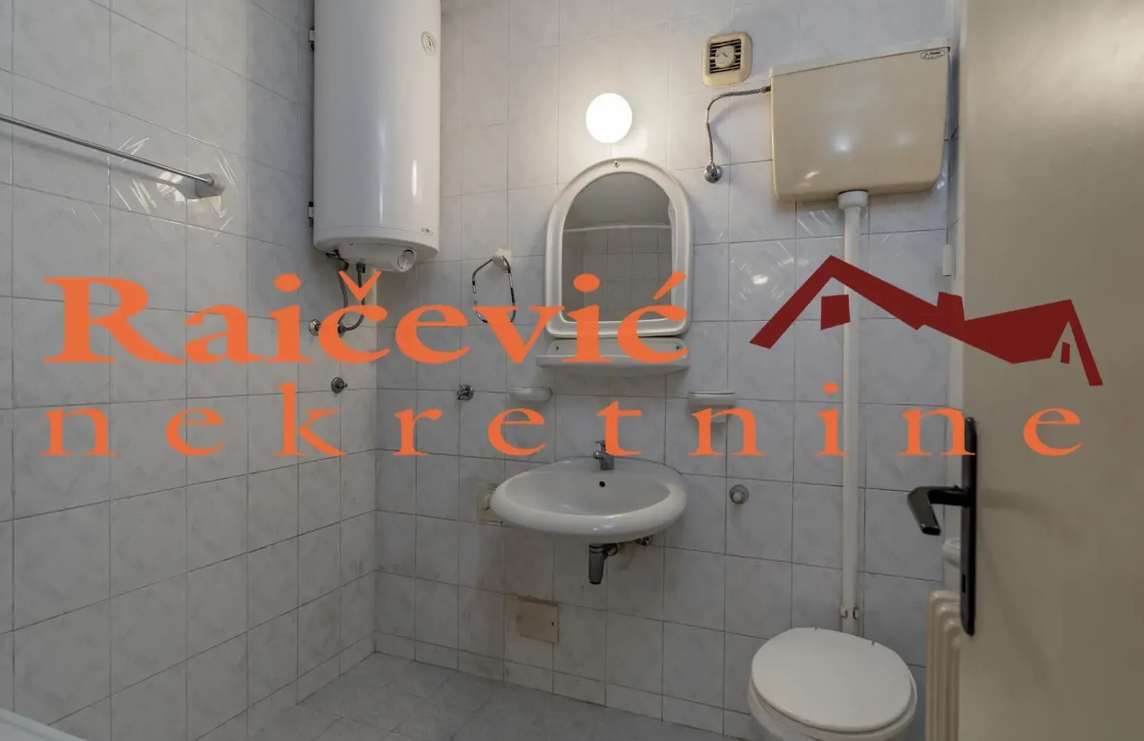 Prodaja, trosoban stan, 101m², Bogoslovija, Palilula Sve Podlokacije