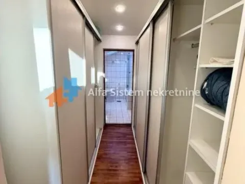 Rent, apartment, 200m², Stari Grad, Beograd - image 15