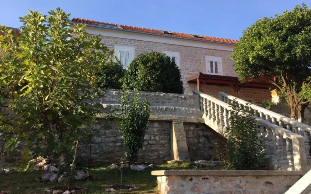 Sale, house, 163m², Kamenari, Herceg Novi