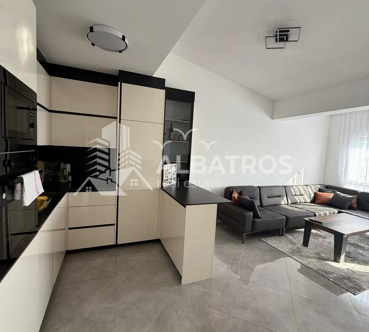 Rent, three bedroom apartment, 96m², Šušanj, Bar