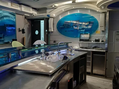 Rent, hospitality venue, 100m², Dobrota, Kotor - image 11