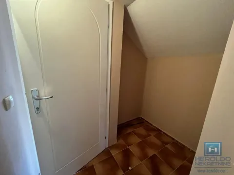 Prodaja, kuća, 400m², Centar, Jagodina - image 40