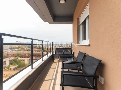 Izdavanje, dvosoban stan, 65m², Stari Aerodrom, Podgorica - image 12