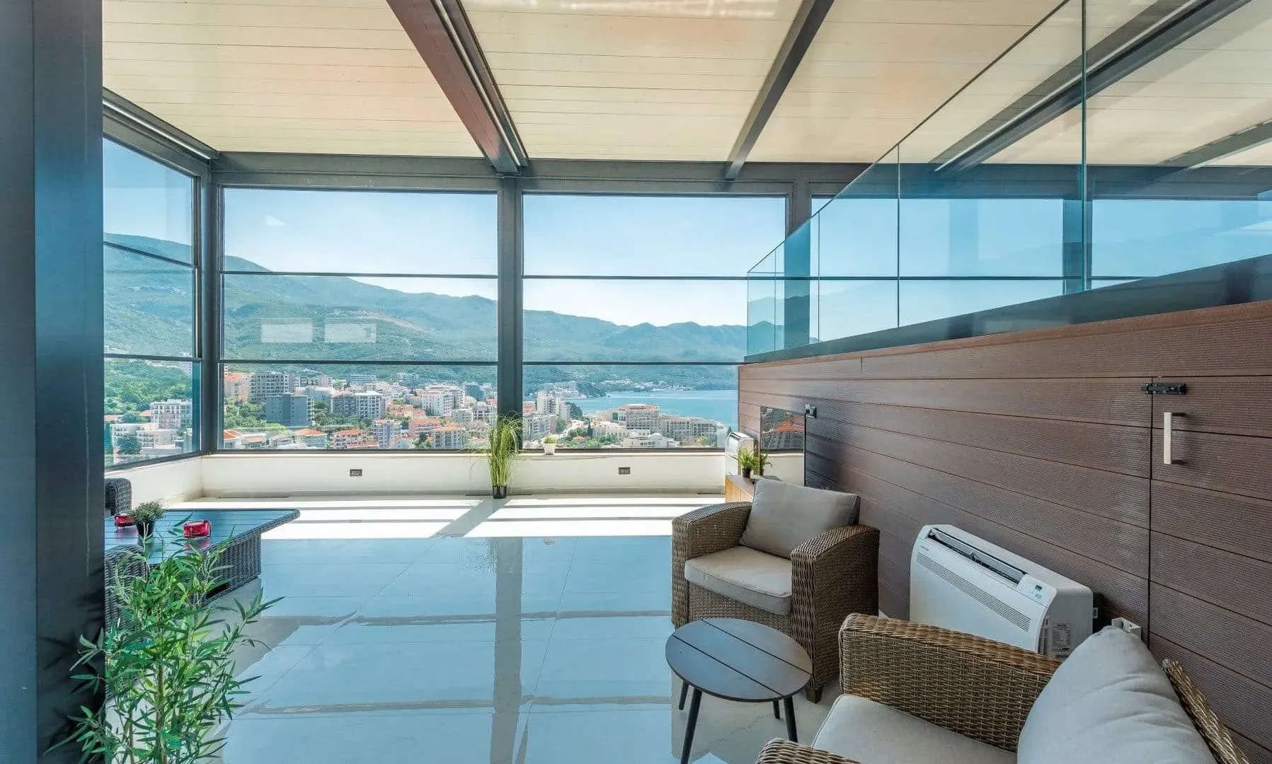 Sale, apartment, 300m², Bečići, Budva