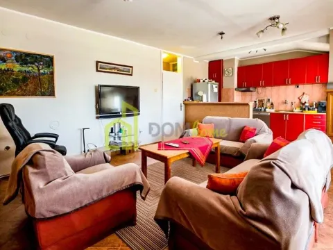 Prodaja, dvosoban stan, 80m², Stari Aerodrom, Podgorica - image 3