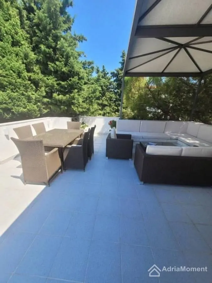 Sale, house, 175m², Utjeha, Bar
