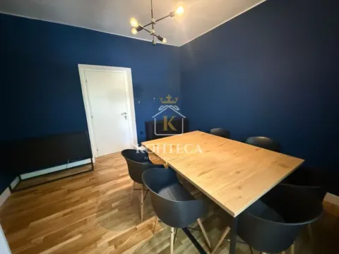 Rent, office space, 40m², Centar, Tivat