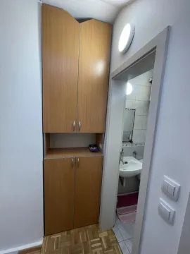 Izdavanje, trosoban stan, 70m², Novi Beograd Blok 62, Novi Beograd Sve Podlokacije - image 8