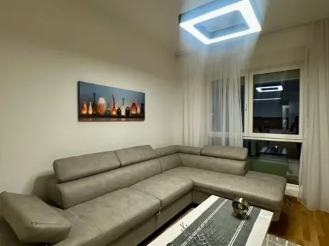 Izdavanje, jednosoban stan, 47m², Zabjelo, Podgorica