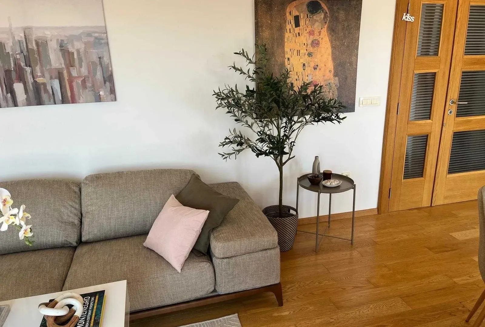 Prodaja, trosoban stan, 99m², Kalimanj, Tivat