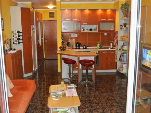 Prodaja, stan, 80m², Budva, Crna Gora - image 6