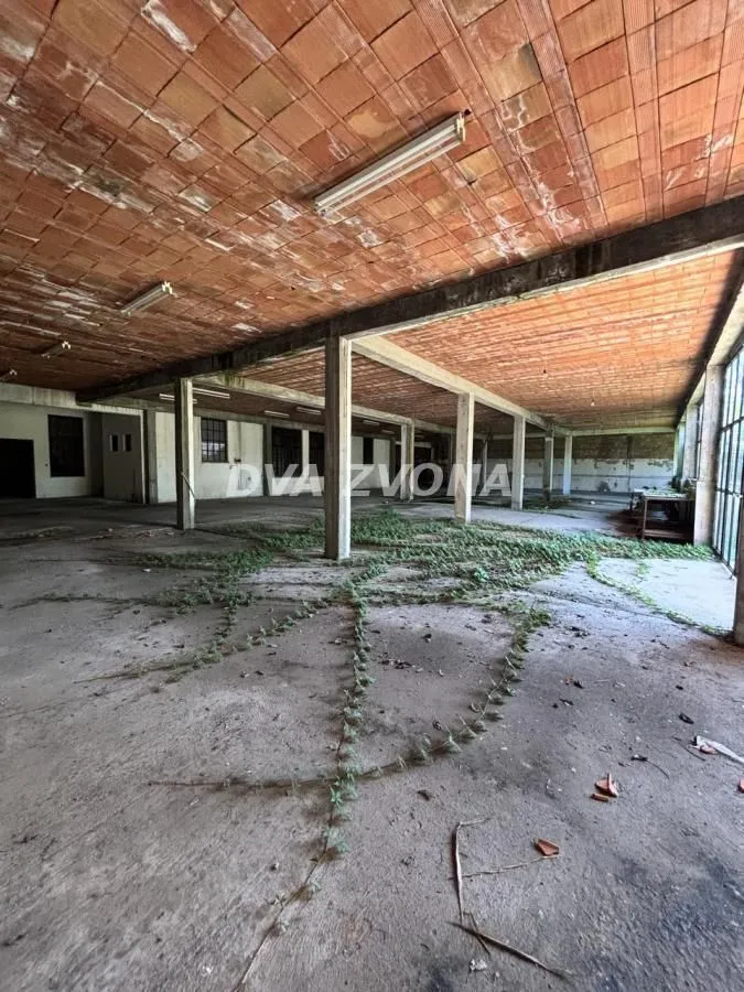 Sale, office space, 1496m², Stara Pazova, Srbija