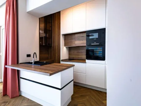 Prodaja, dvosoban stan, 85m², Bečići, Budva - image 1