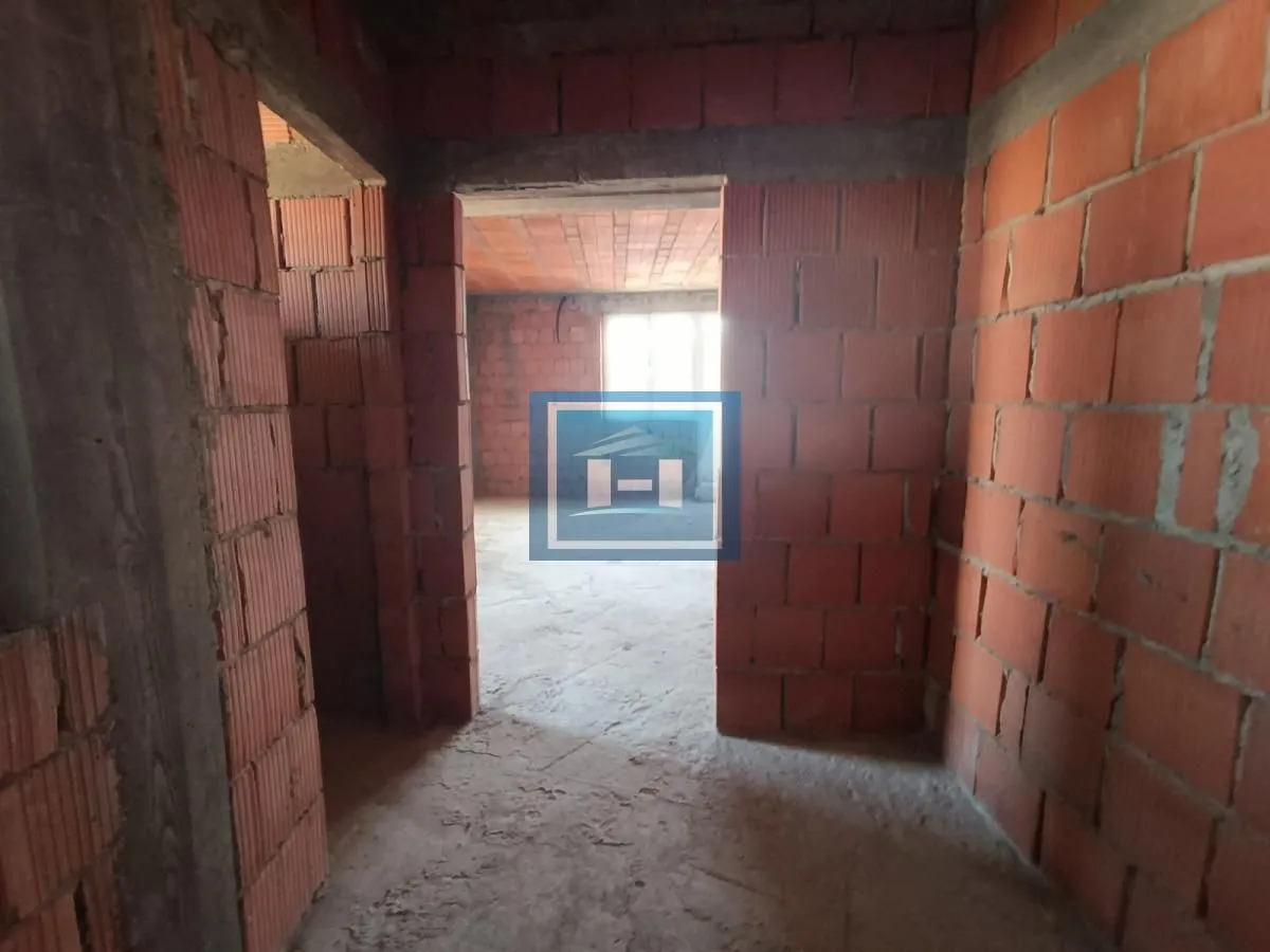 Prodaja, četvorosoban stan, 146m², Centar, Jagodina