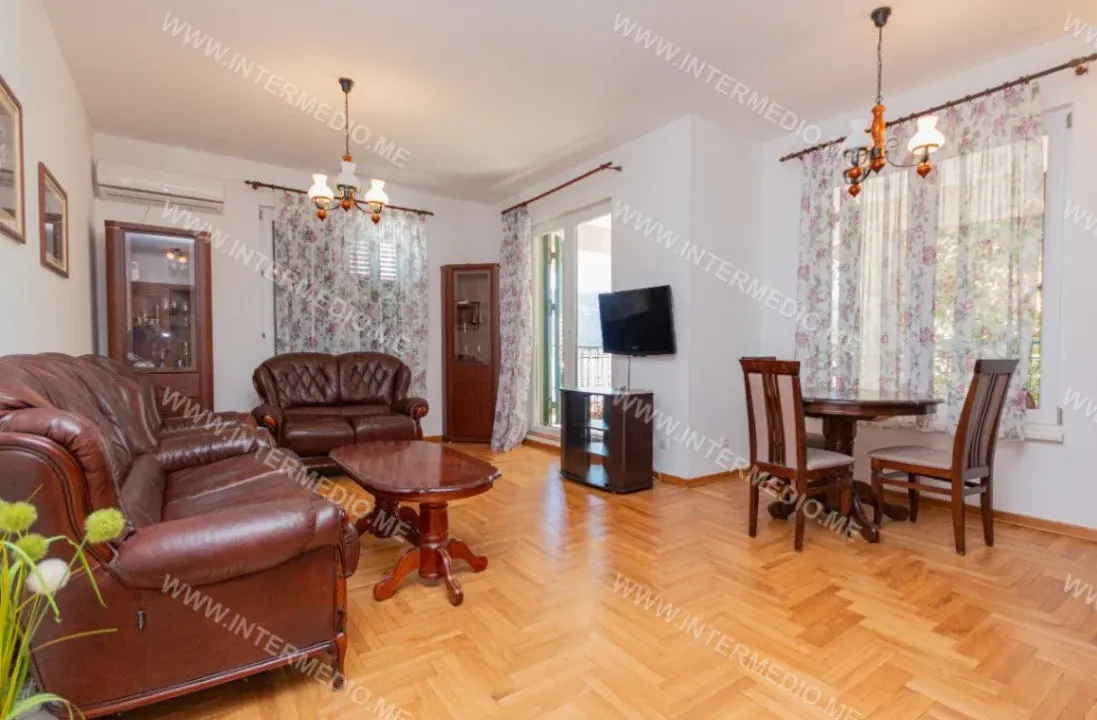 Sale, two bedroom apartment, 139m², Savina, Herceg Novi