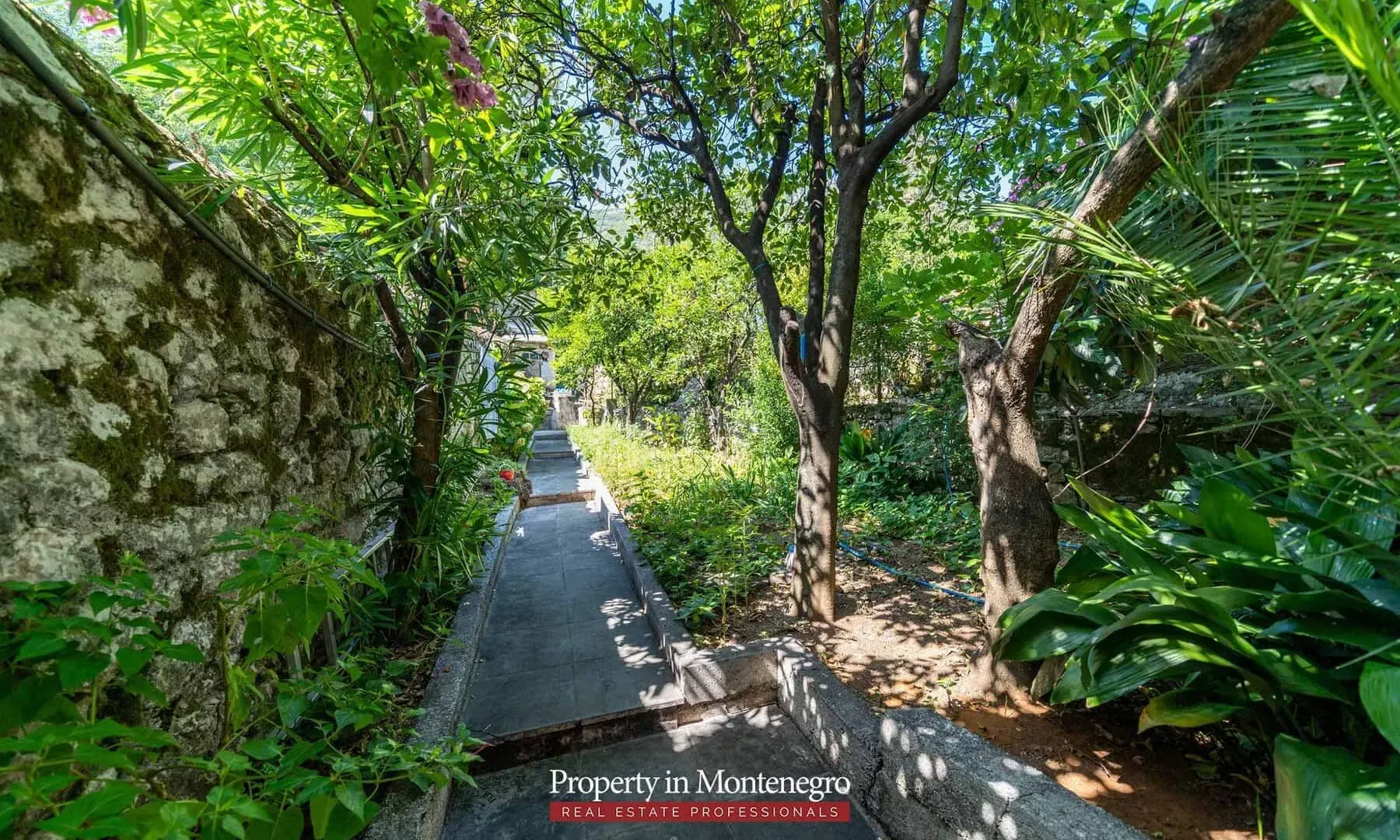 Prodaja, kuća, 321m², Prčanj, Kotor