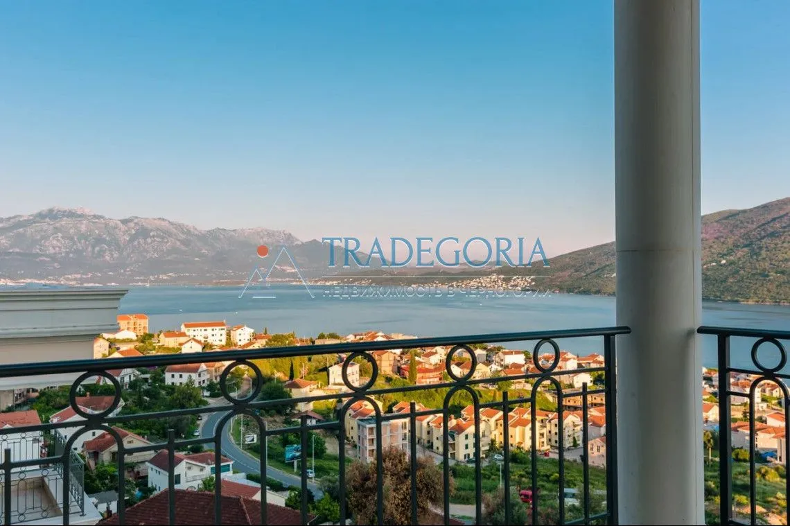 Prodaja, dvosoban stan, 151m², Đenovići, Herceg Novi