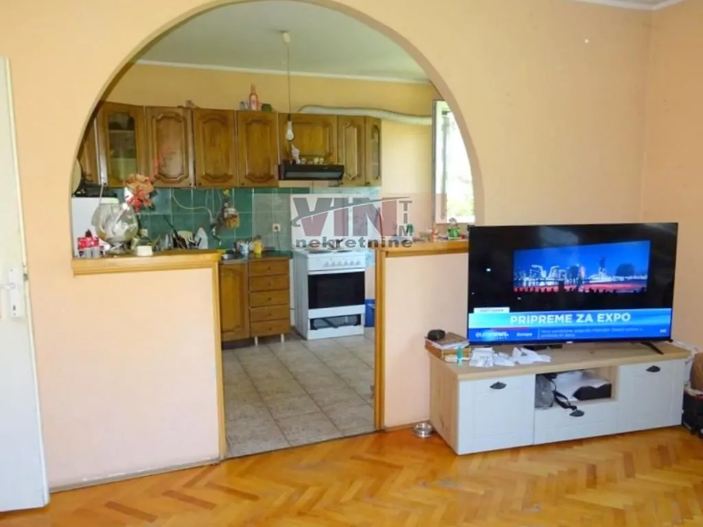 Prodaja, trosoban stan, 71m², Karaburma, Palilula Sve Podlokacije