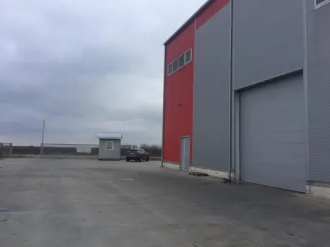 Izdavanje, poslovni prostor, 300m², Zemun Ugrinovci, Zemun Sve Podlokacije - image 4