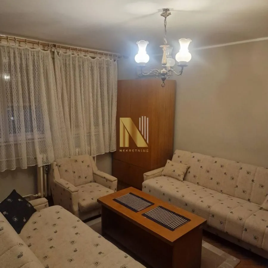 Izdavanje, jednosoban stan, 31m², Bulevar Oslobodjenja, Novi Sad Sve Podlokacije