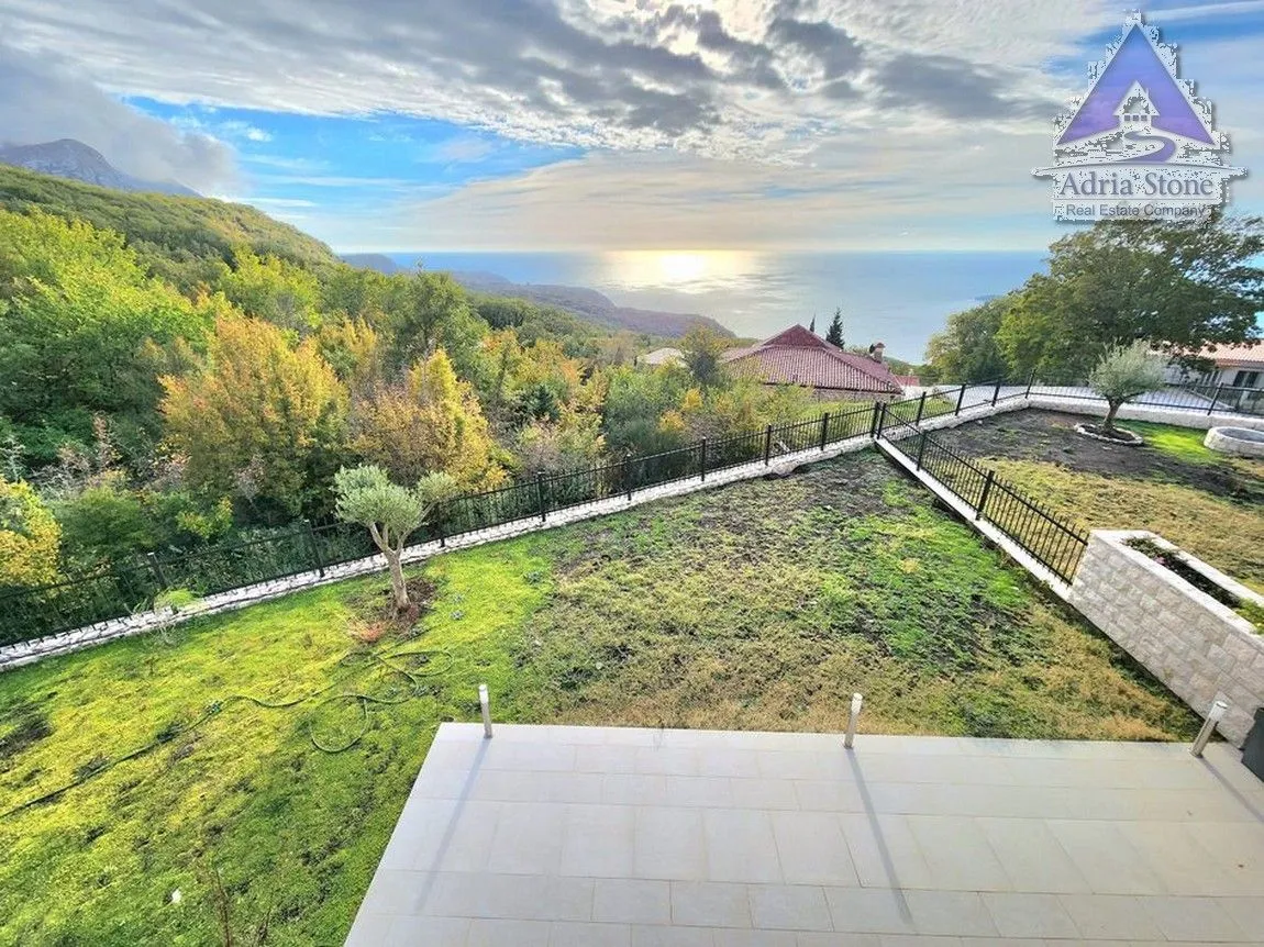Sale, house, 201m², Kuljače, Budva