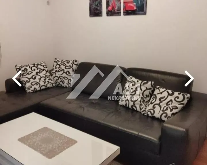 Izdavanje, jednosoban stan, 45m², Bulevar Oslobodjenja, Novi Sad Sve Podlokacije