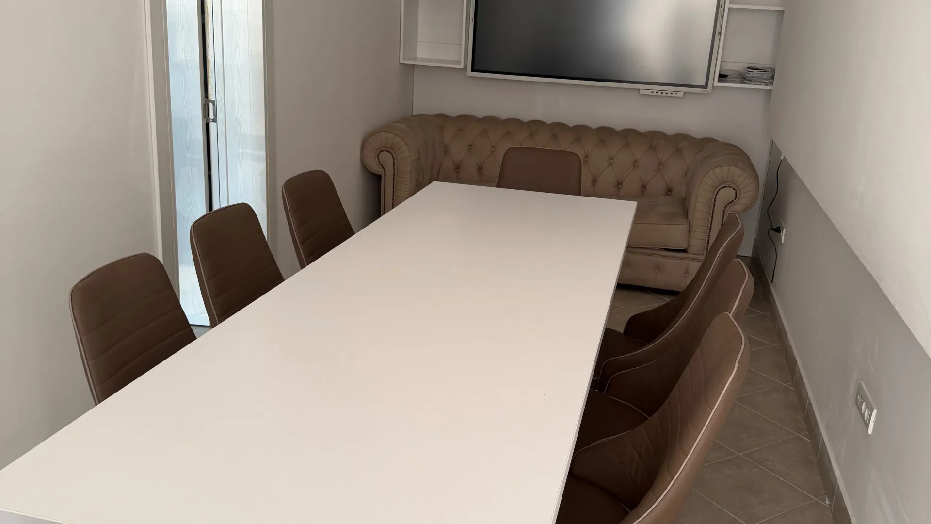 Rent, office space, 98m², Stari Aerodrom, Podgorica