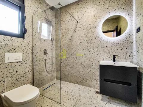 Izdavanje, kuća, 150m², Donja Gorica, Podgorica - image 28