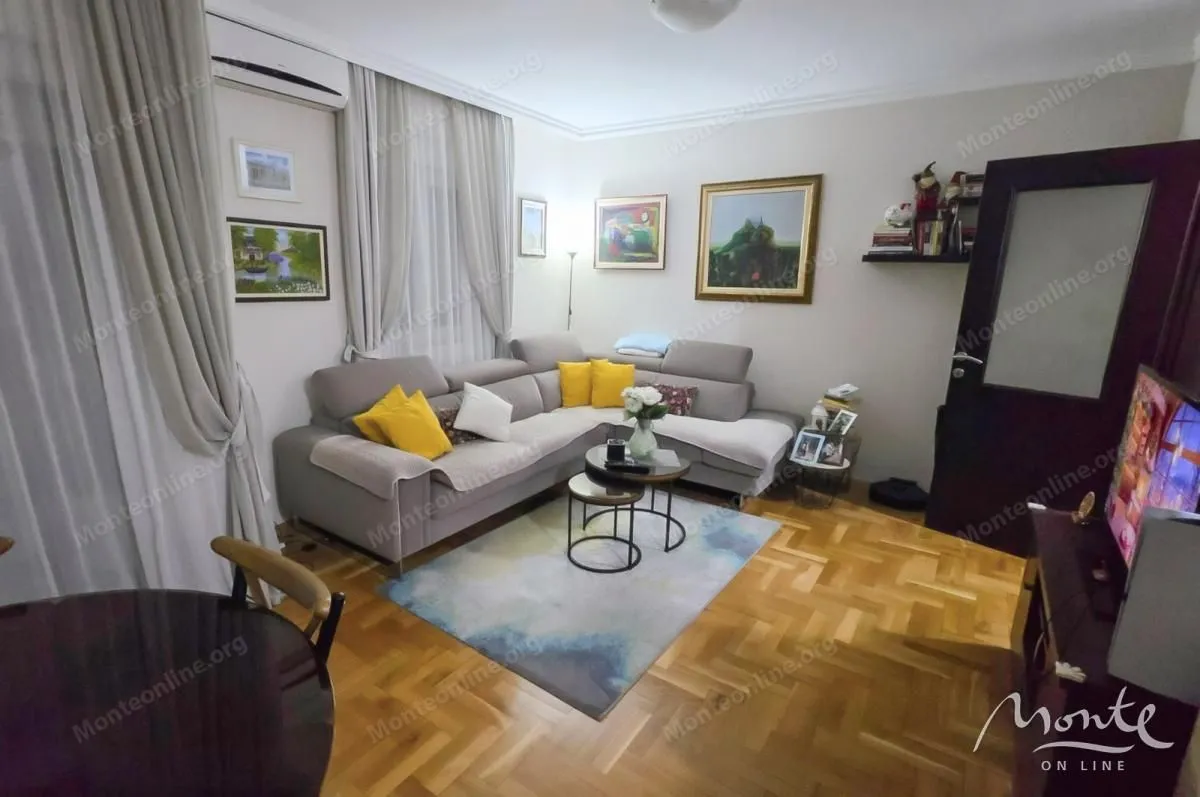 Prodaja, dvosoban stan, 65m², Zabjelo, Podgorica