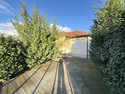Izdavanje, dvosoban stan, 70m2, Velje Brdo, Podgorica Izdavanje, dvosoban stan, 70m2, Velje Brdo, Podgorica
