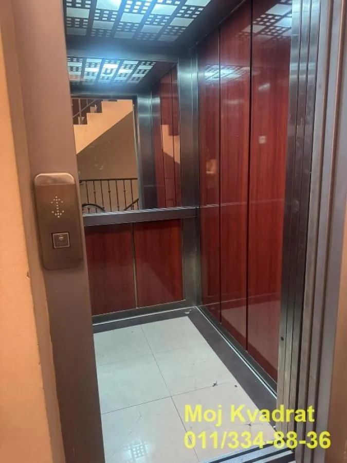 Prodaja, dvosoban stan, 57m², Đeram Pijaca, Beograd