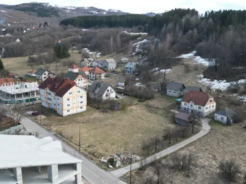 Zemljište in Centar